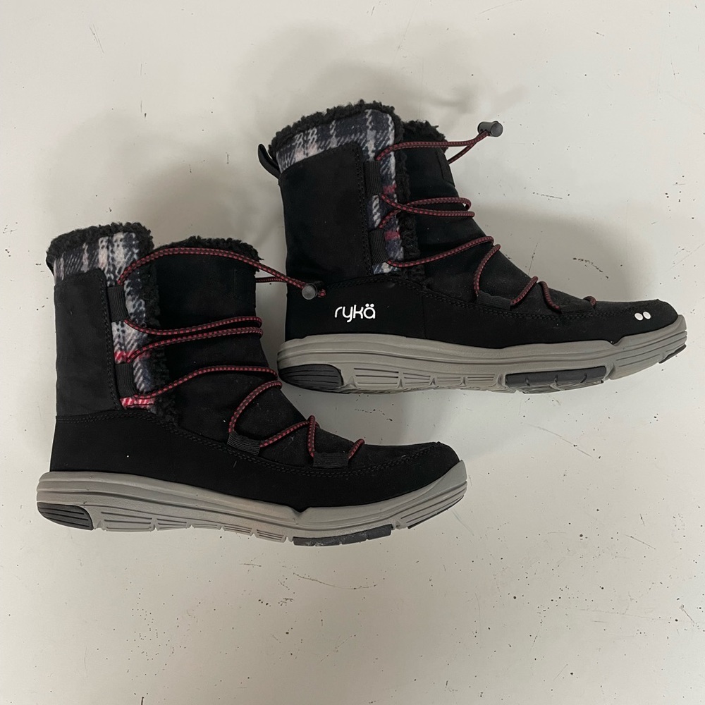 EUC ryka winter boots